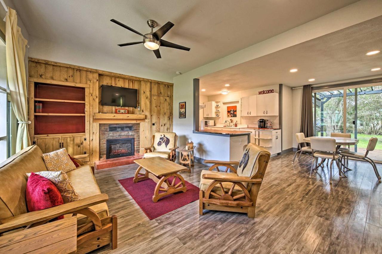 Remodeled Retro Home With Deck, Walk To Main Street! Blanco エクステリア 写真
