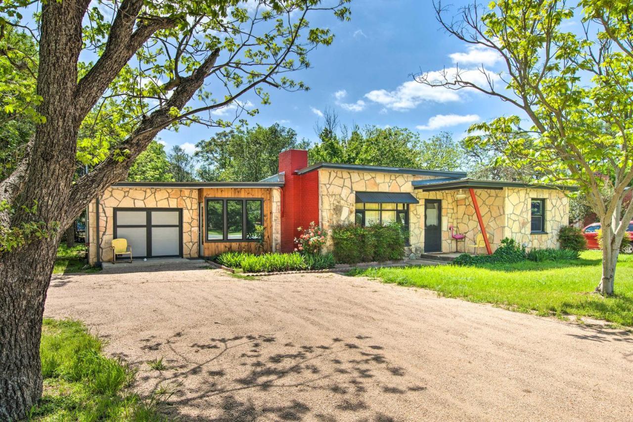 Remodeled Retro Home With Deck, Walk To Main Street! Blanco エクステリア 写真