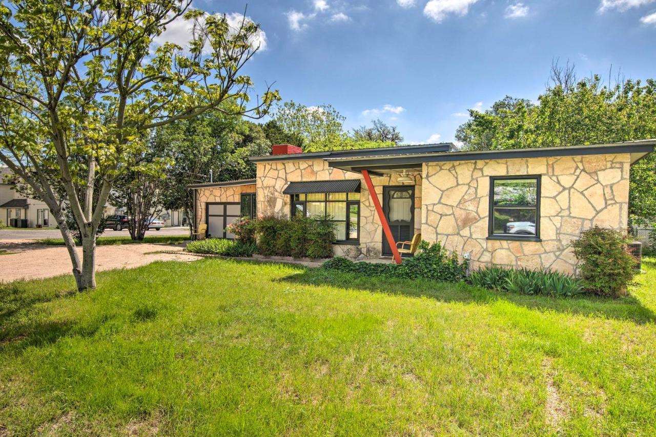 Remodeled Retro Home With Deck, Walk To Main Street! Blanco エクステリア 写真